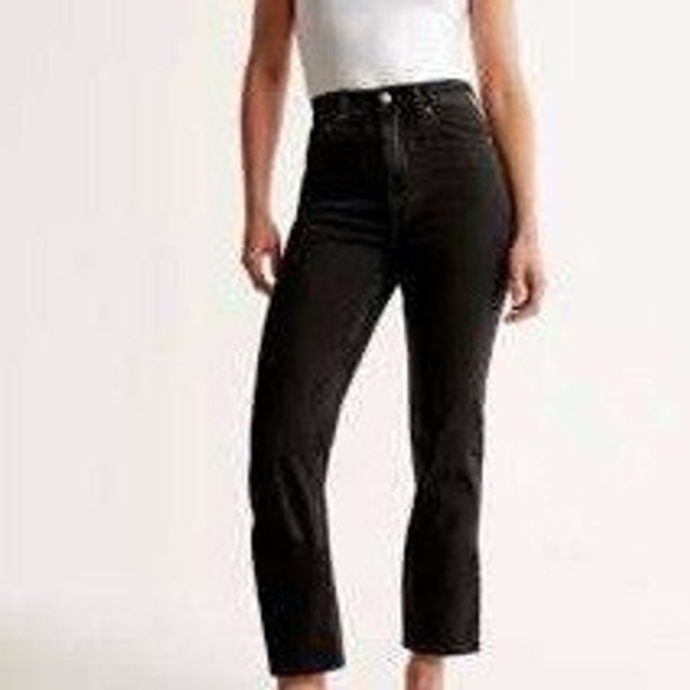 Abercrombie & Fitch Curve Love Ultra High Rise Ankle Straight Jeans‎ Black 27 4L
